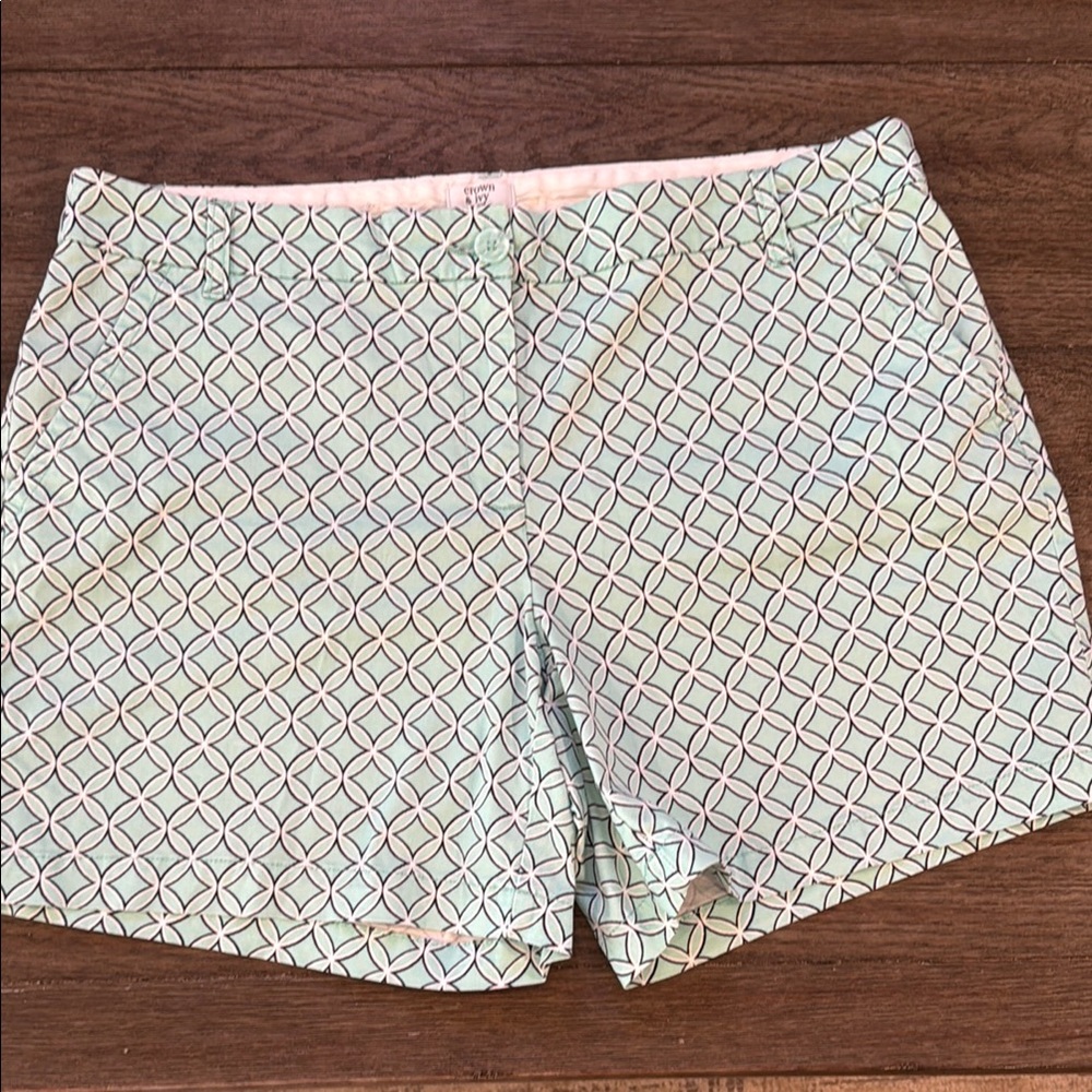Crown & Ivy Green and Black Bermuda Shorts